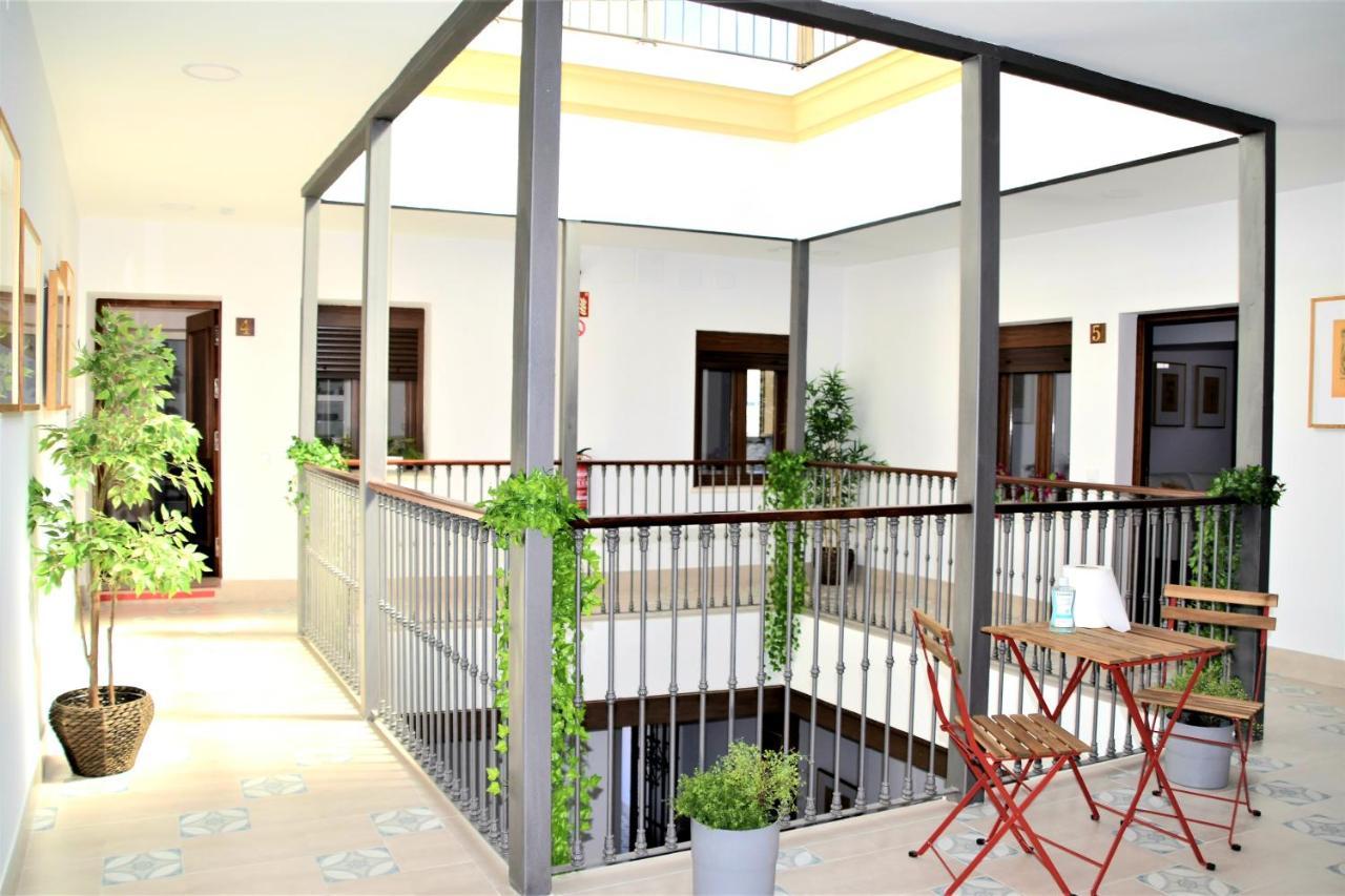 Apartamentos Turísticos Mamelón Jerez de la Frontera Exterior foto