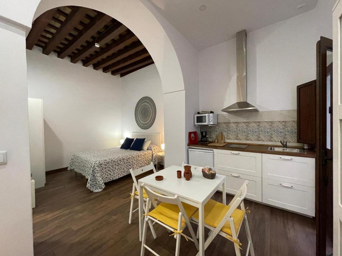Apartamentos Turísticos Mamelón Jerez de la Frontera Exterior foto