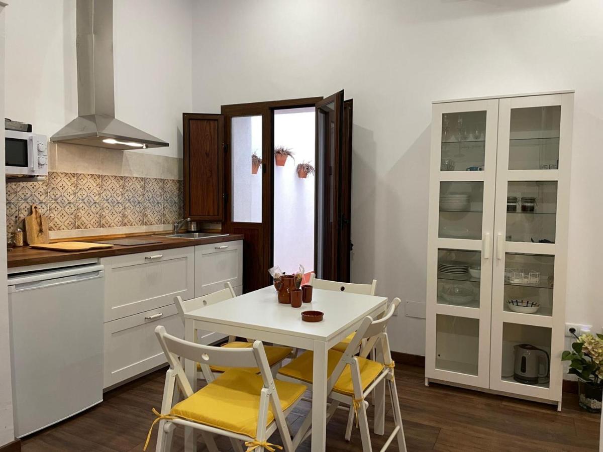 Apartamentos Turísticos Mamelón Jerez de la Frontera Exterior foto